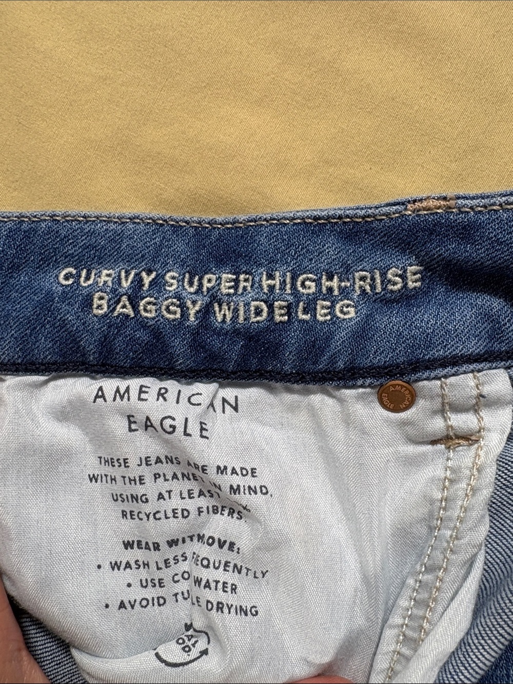 NWT American Eagle Stretch High Rise Curvy Baggy Wide Leg Jeans Size 16 Regular - Picture 4 of 12